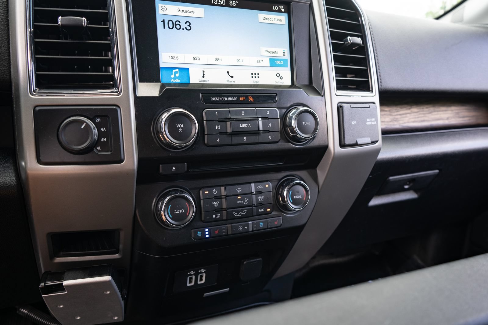 Used 2018 Ford F150 Lariat w/ Equipment Group 501A Mid AWD/4WD image 24