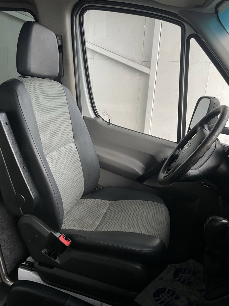 Used 2008 Dodge Sprinter 3500 w/ Window Group Iv Fixed Glass image 28