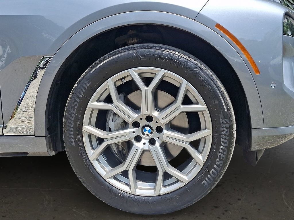 Used 2024 BMW X7 xDrive40i AWD/4WD image 9