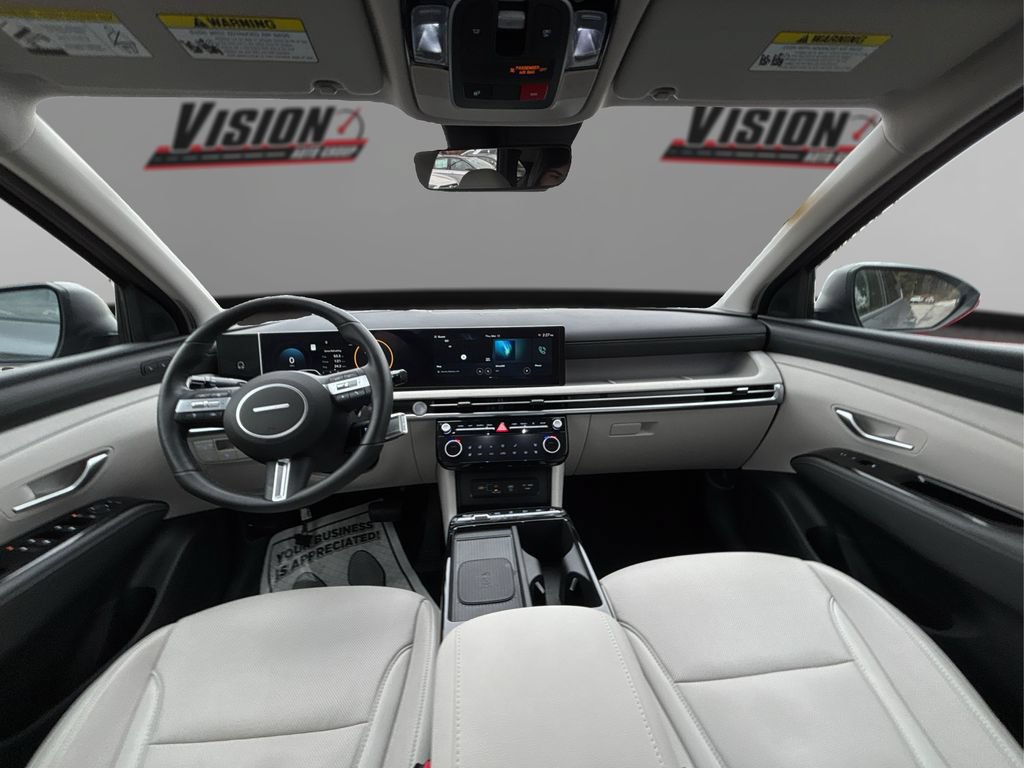 Used 2025 Hyundai Tucson Limited AWD/4WD image 24