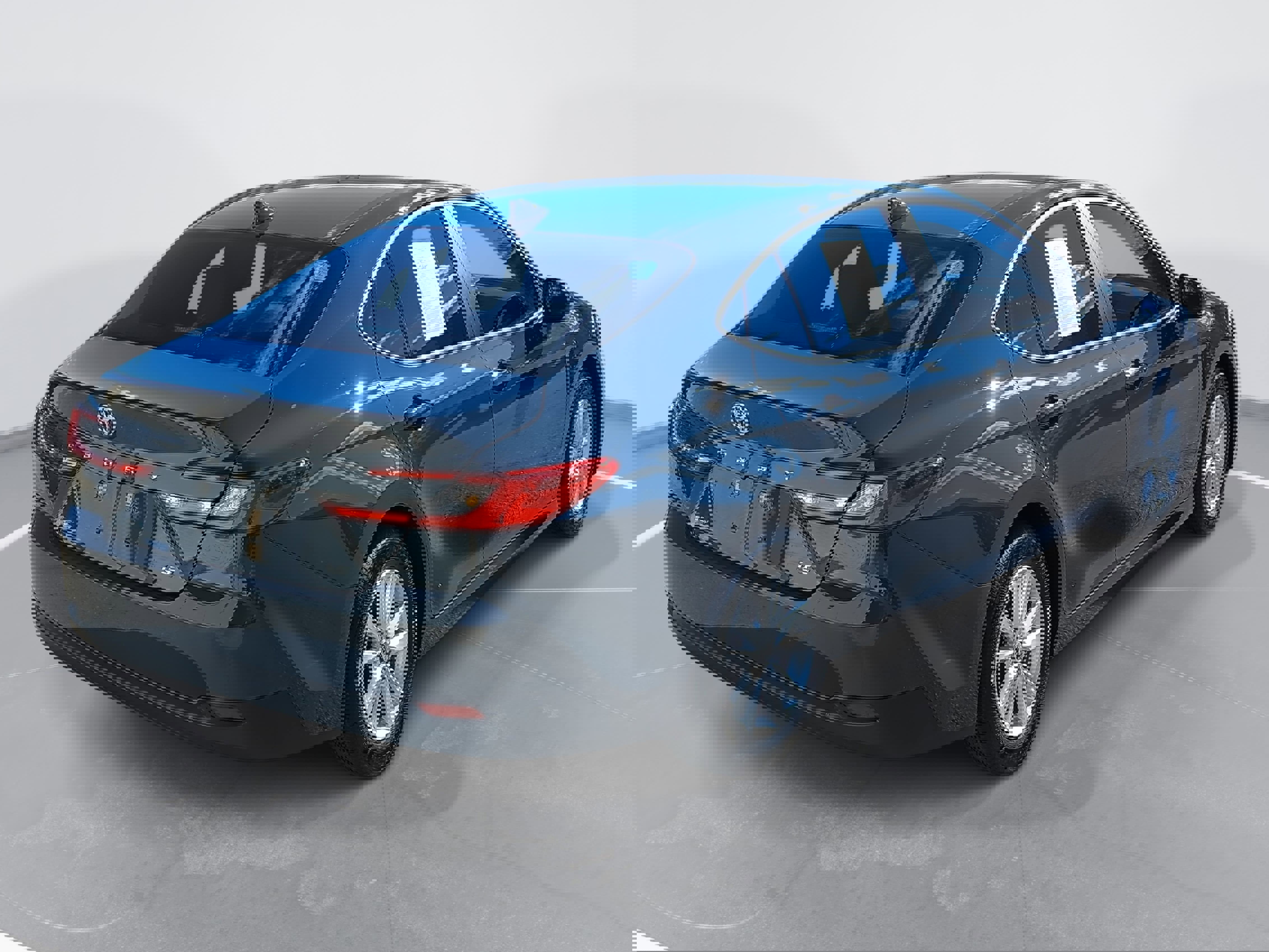 Used 2025 Toyota Camry LE image 5