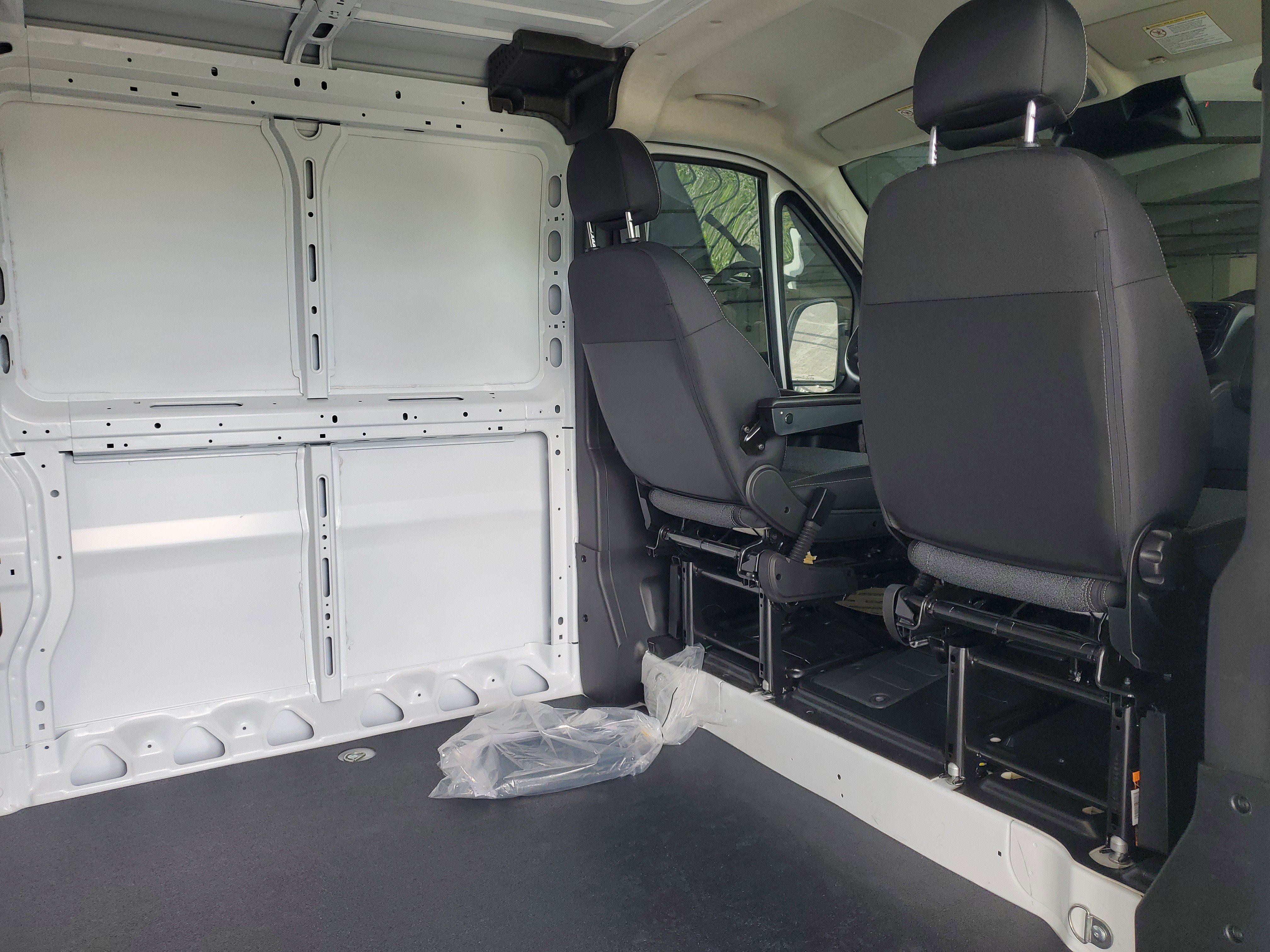New 2026 RAM ProMaster 1500 w/ Convenience Group FWD image 11