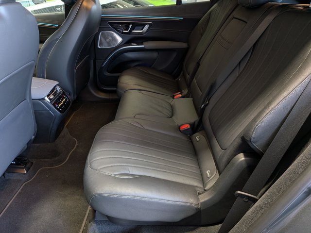 Used 2023 Mercedes-Benz EQS 580 4MATIC SUV image 16