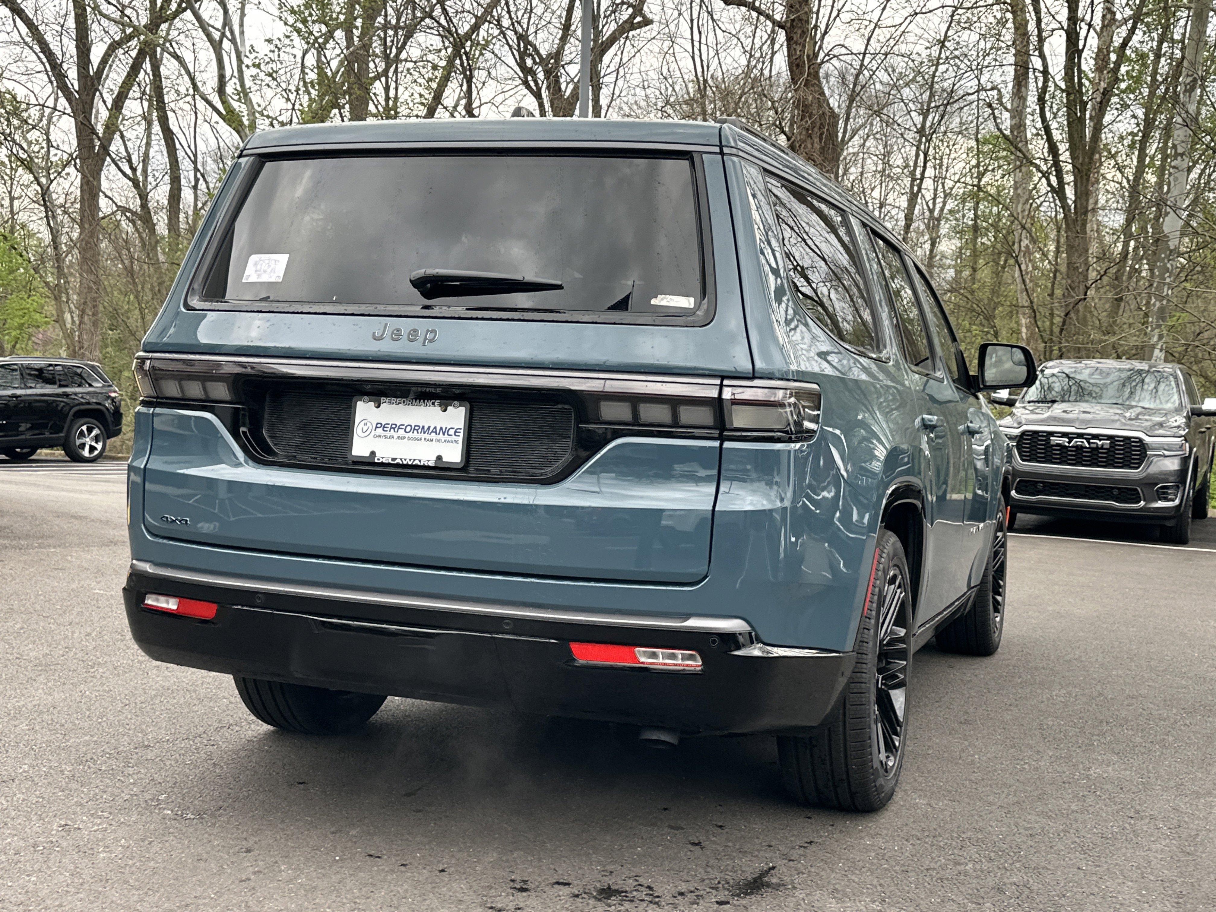 New 2026 Jeep Grand Wagoneer Limited AWD/4WD image 16