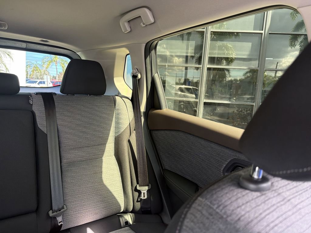 Used 2023 Nissan Rogue SV image 15