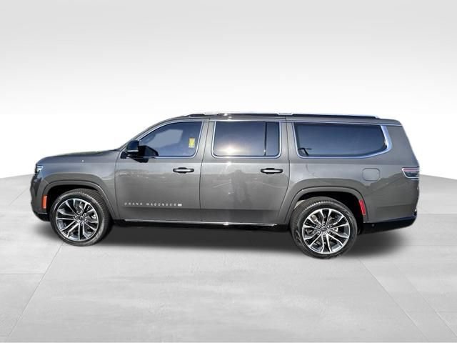 Used 2023 Jeep Grand Wagoneer L Series III AWD/4WD image 3