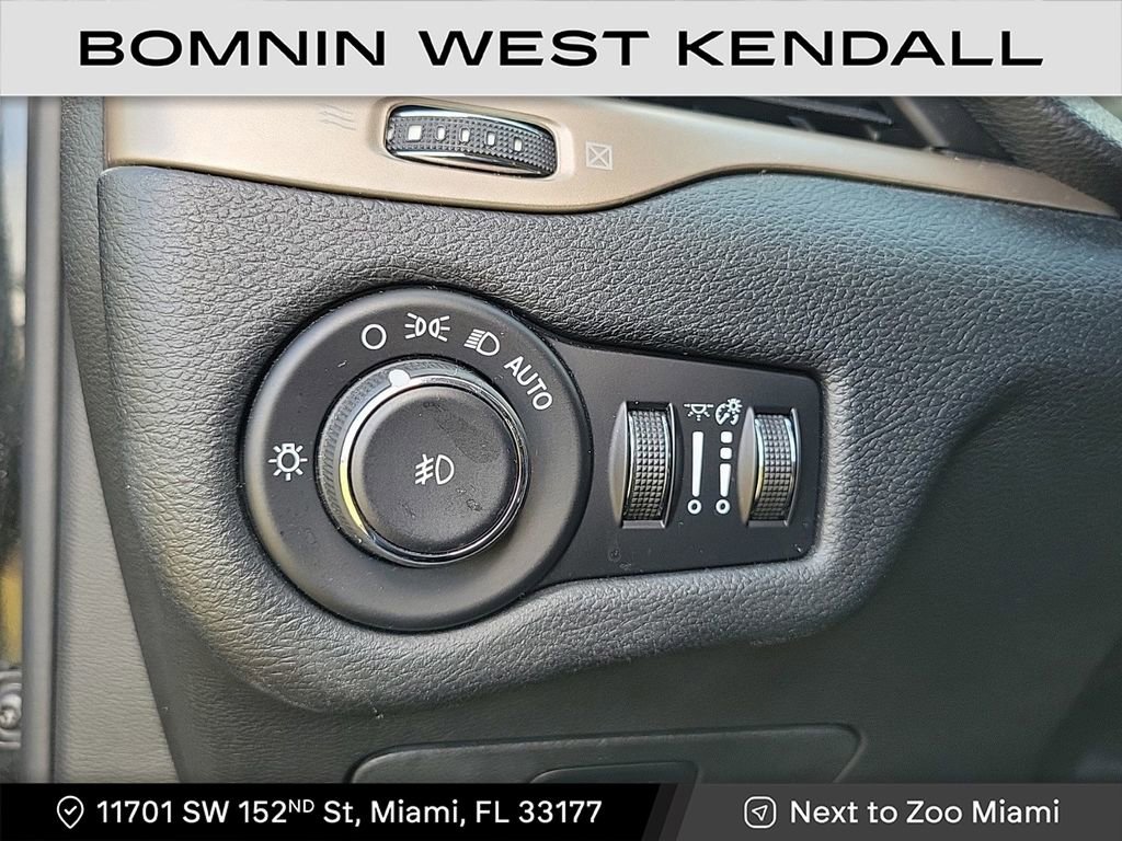 Used 2016 Jeep Cherokee Latitude w/ Trailer Tow Group image 22