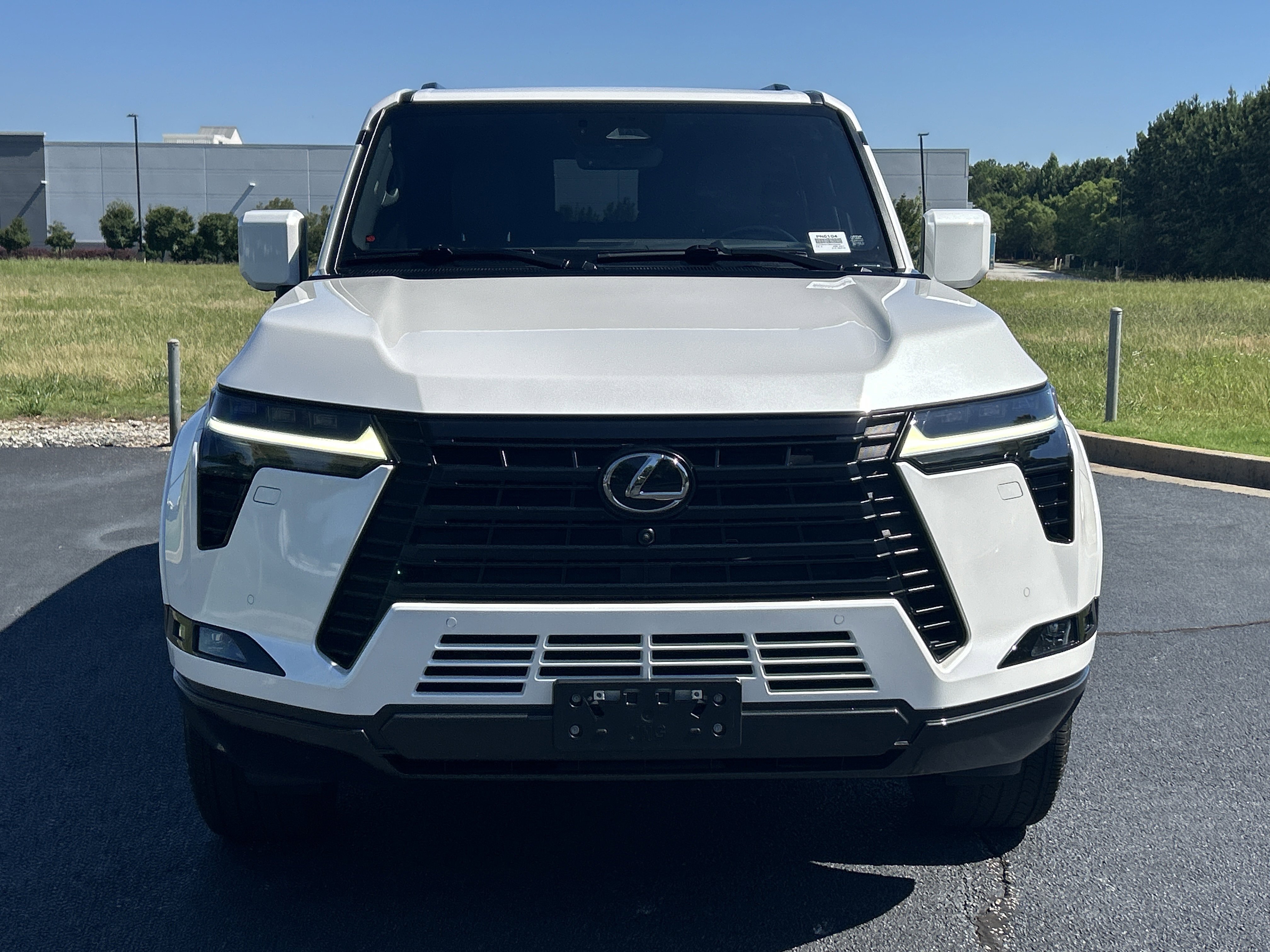 Used 2024 Lexus GX 550 w/ Cold Area Package AWD/4WD image 3
