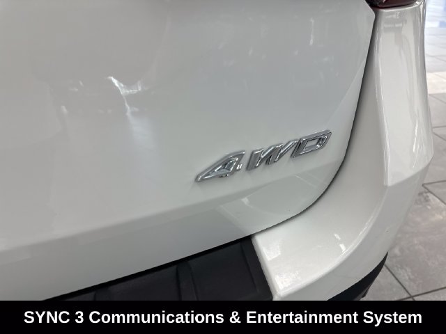 Used 2023 Ford Explorer XLT w/ Equipment Group 202A AWD/4WD image 11