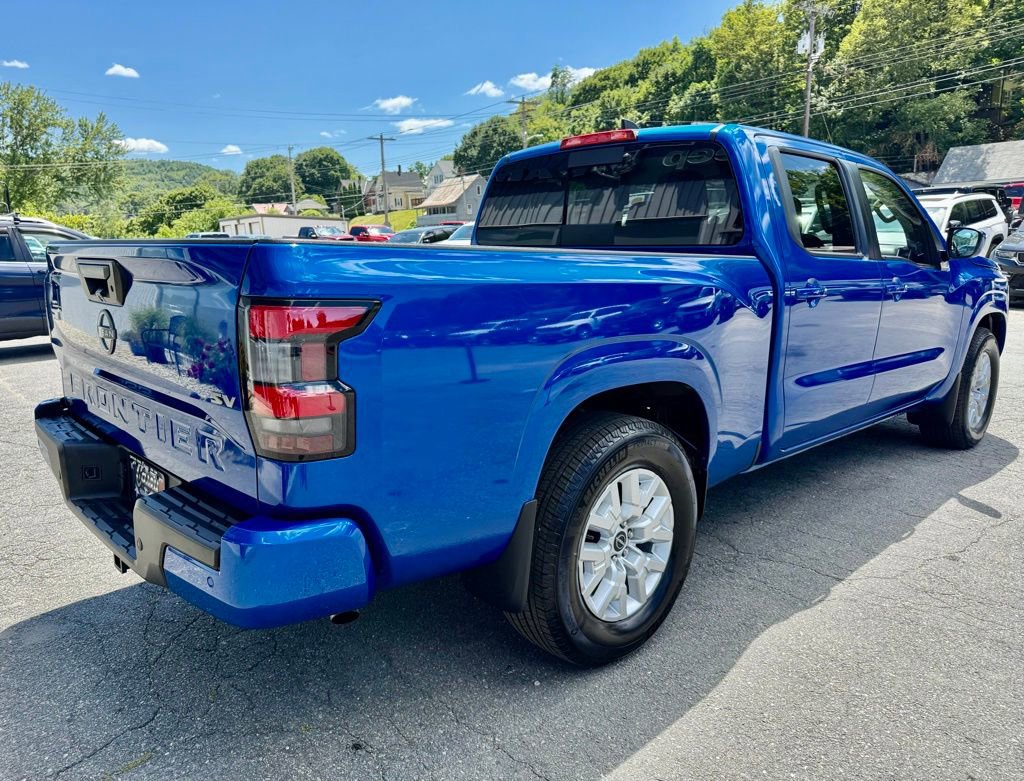 Used 2024 Nissan Frontier SV w/ Technology Package image 9