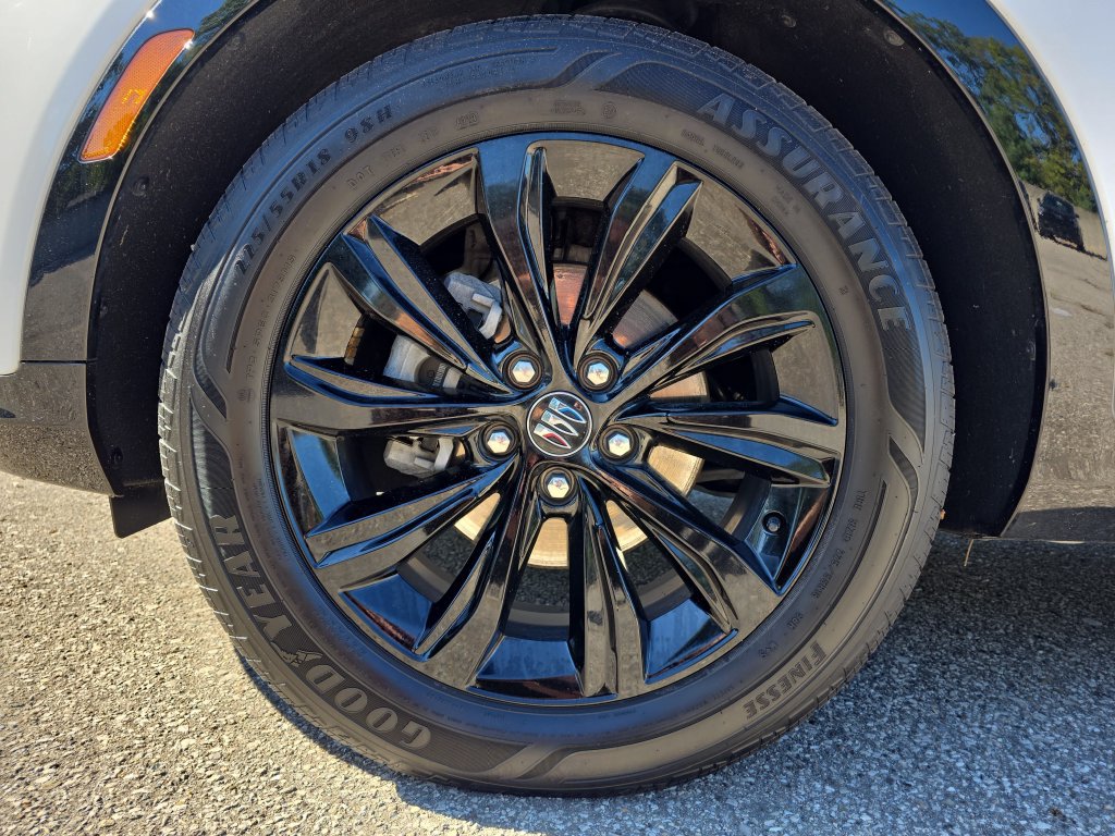 Certified 2024 Buick Envista Sport Touring w/ Convenience I Package FWD image 33