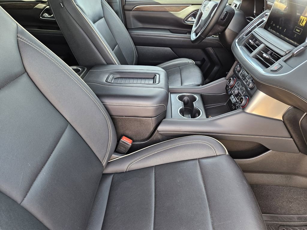 Used 2024 Chevrolet Tahoe Premier AWD/4WD image 19