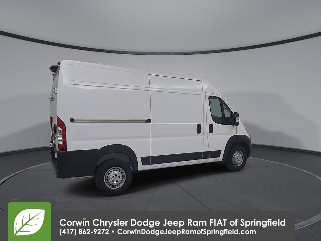 Used 2025 RAM ProMaster 2500 w/ Convenience Group FWD image 17