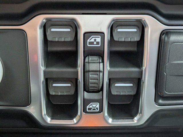 New 2026 Jeep Wrangler Unlimited Sahara AWD/4WD image 23