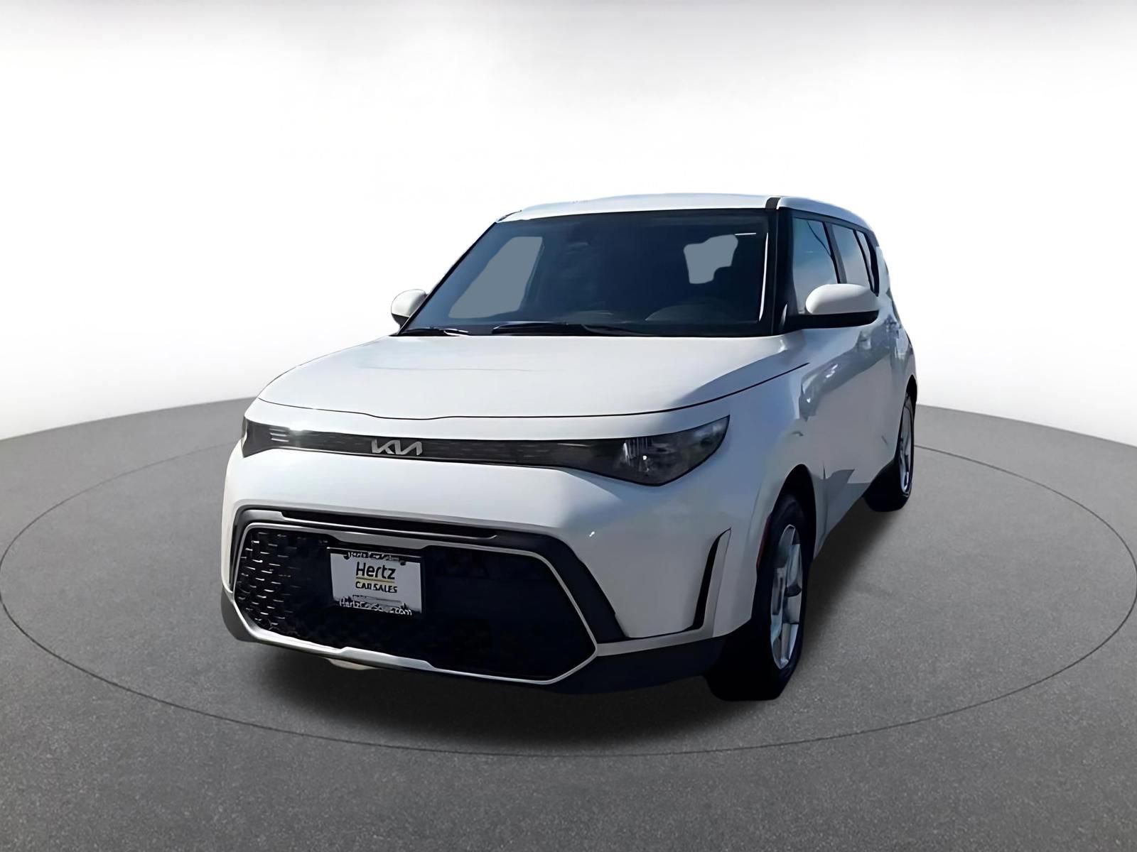 Used 2025 Kia Soul LX w/ LX Technology Package FWD image 7