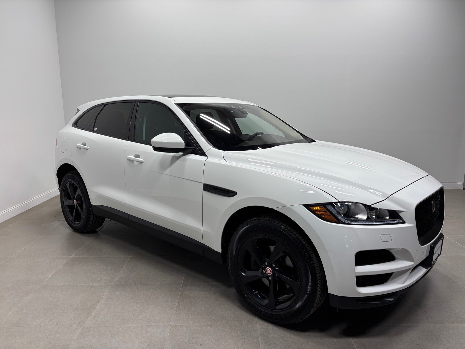 Used 2020 Jaguar F-PACE Premium AWD/4WD image 5