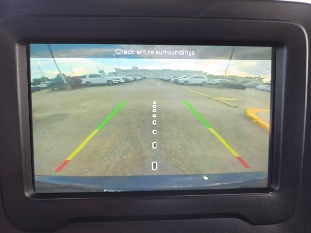 Used 2020 Jeep Renegade Latitude FWD image 34