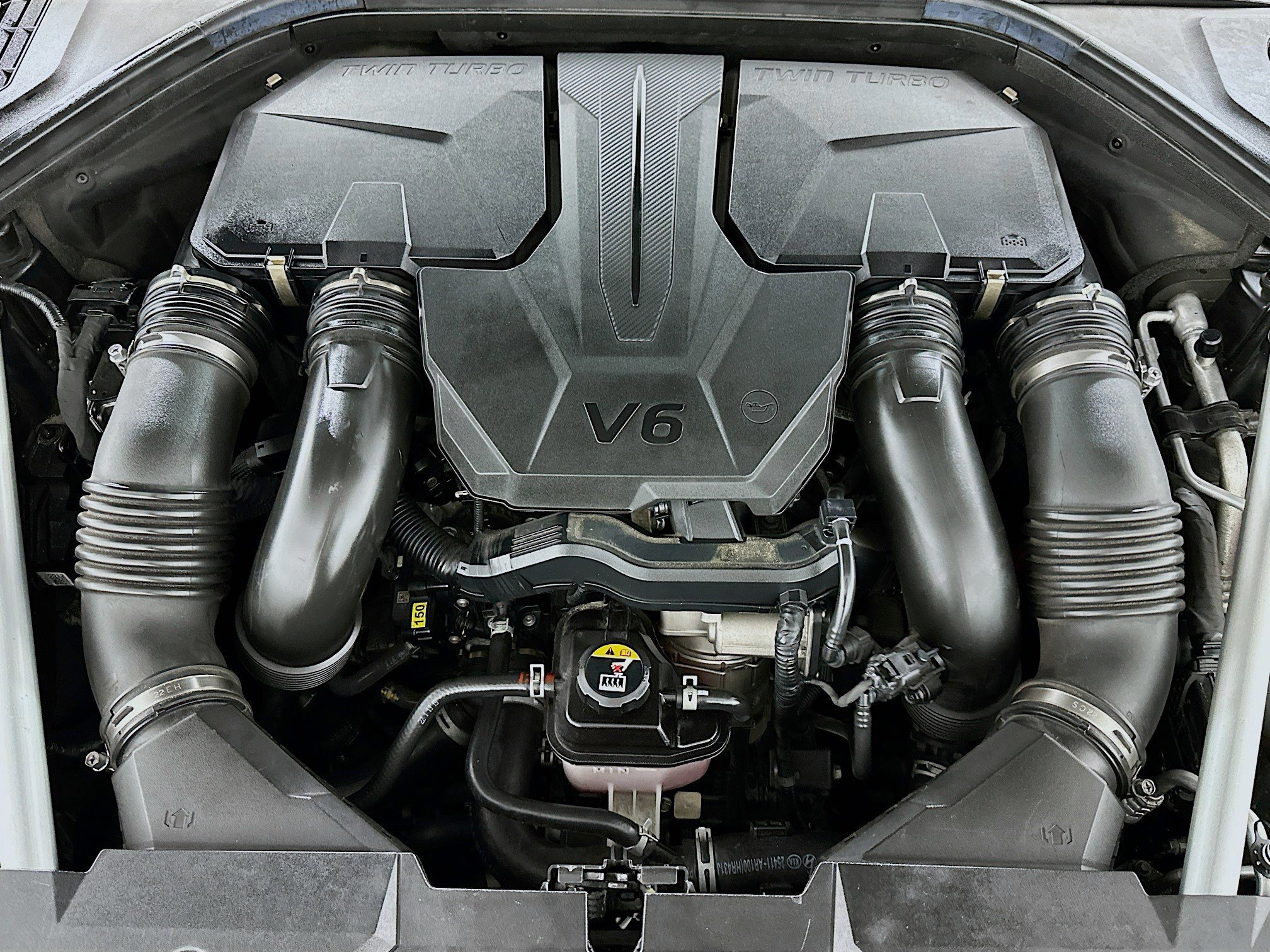 Used 2023 Genesis GV70 3.5T Sport w/ Sport Prestige Package image 32