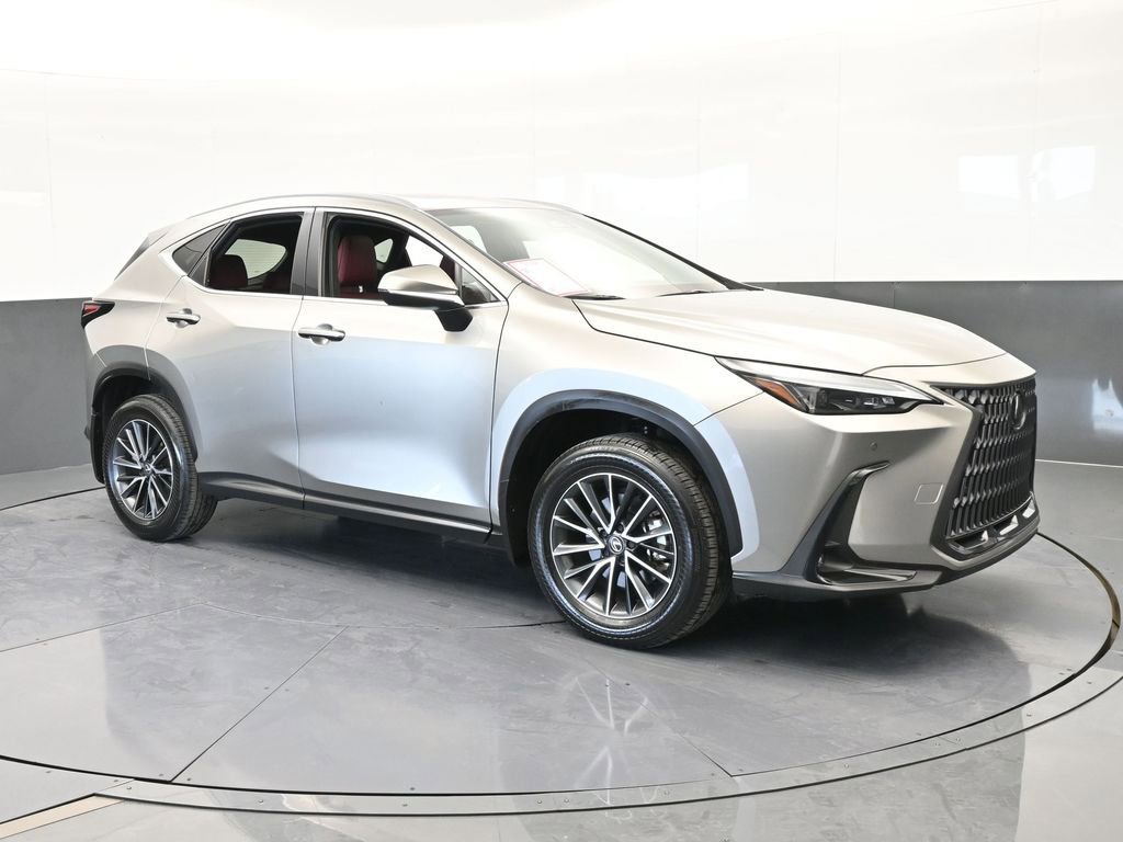 Used 2025 Lexus NX 250 FWD w/ Premium Package image 8