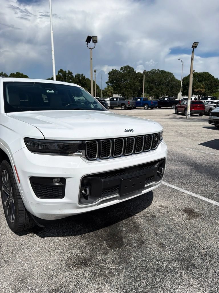Used 2022 Jeep Grand Cherokee L Overland w/ Advanced Protech Group III AWD/4WD image 19