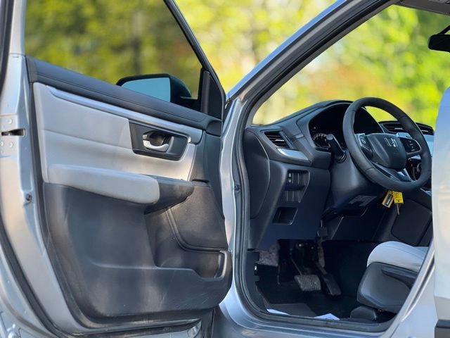 Used 2018 Honda CR-V LX image 9