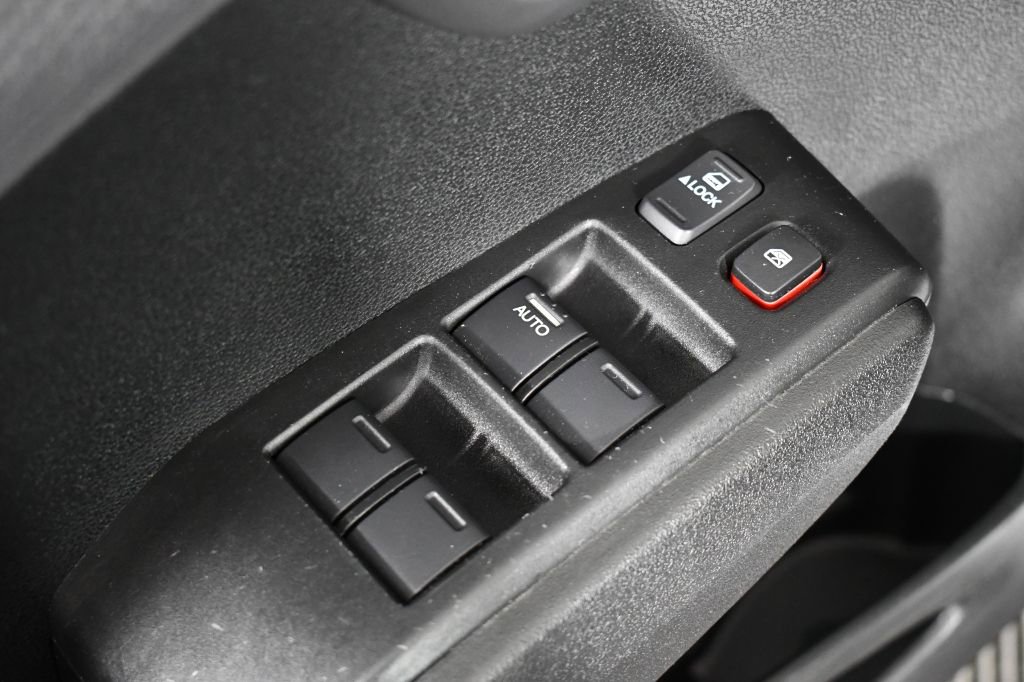 Used 2011 Honda Fit image 29