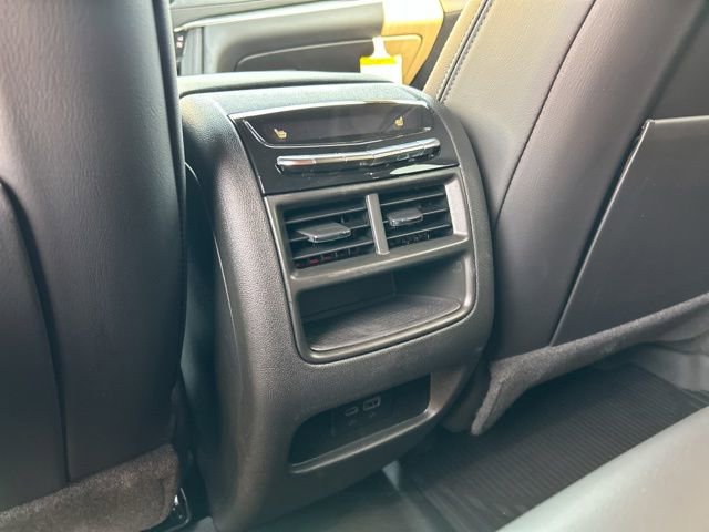 New 2026 Cadillac XT5 Sportv w/ LPO, Onyx Lite Package image 15