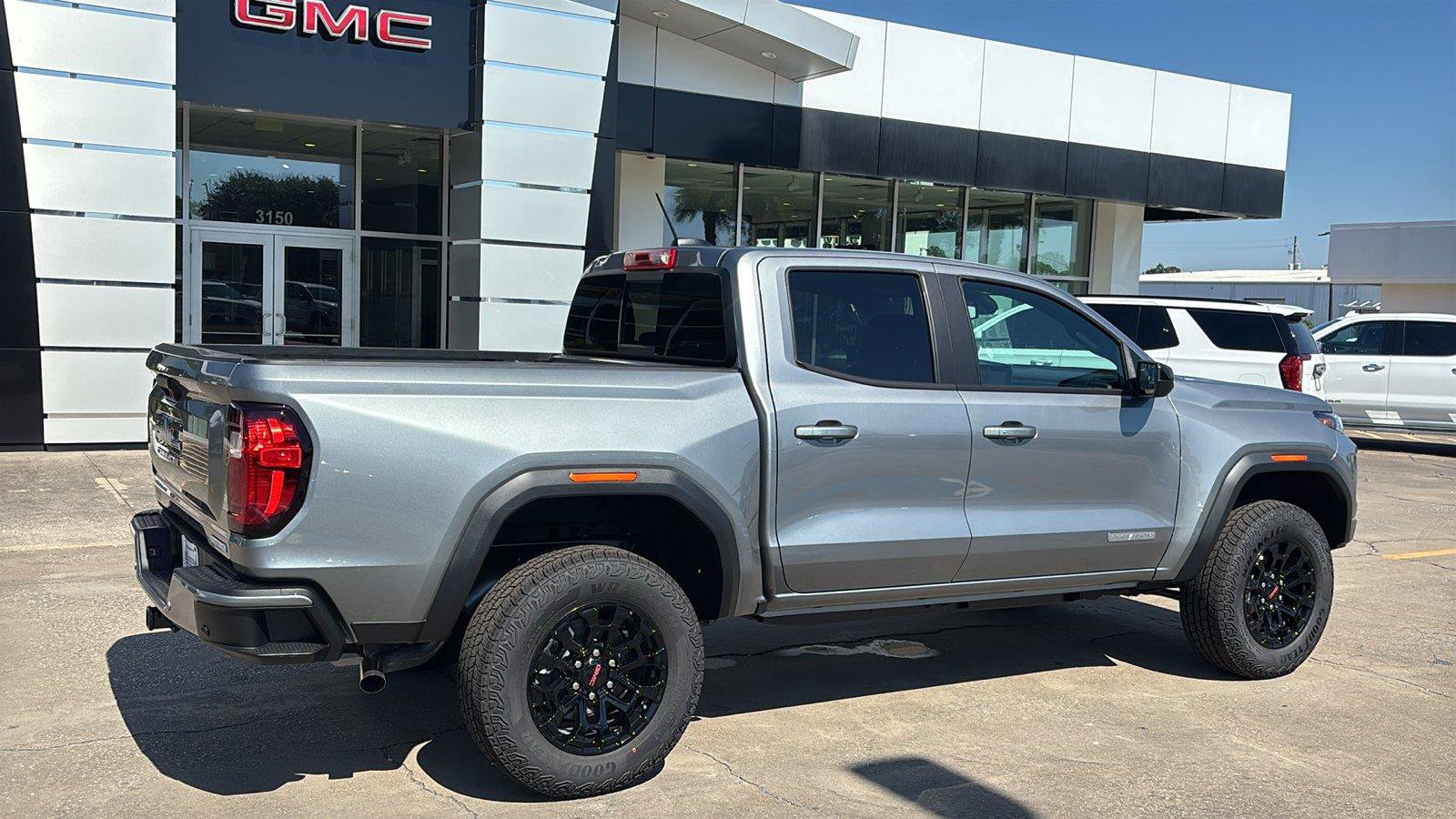 New 2026 GMC Canyon Elevation w/ Convenience Package RWD image 8