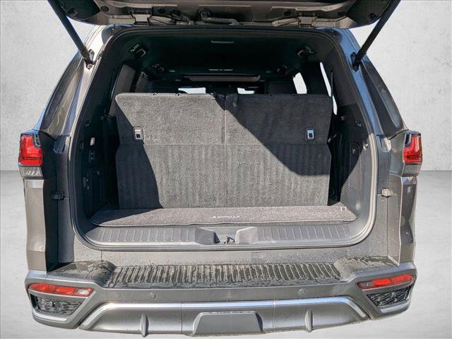 Used 2023 Lexus LX 600 F Sport image 6