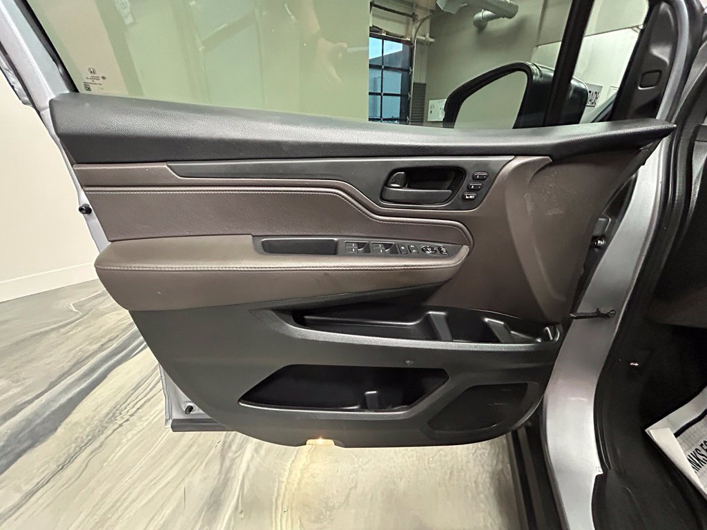 Used 2018 Honda Odyssey EX-L image 52