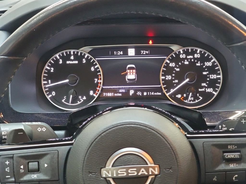 Used 2023 Nissan Pathfinder SL AWD/4WD image 19