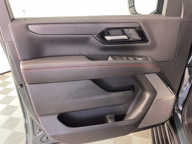 New 2026 GMC Yukon XL AT4 Ultimate AWD/4WD image 13