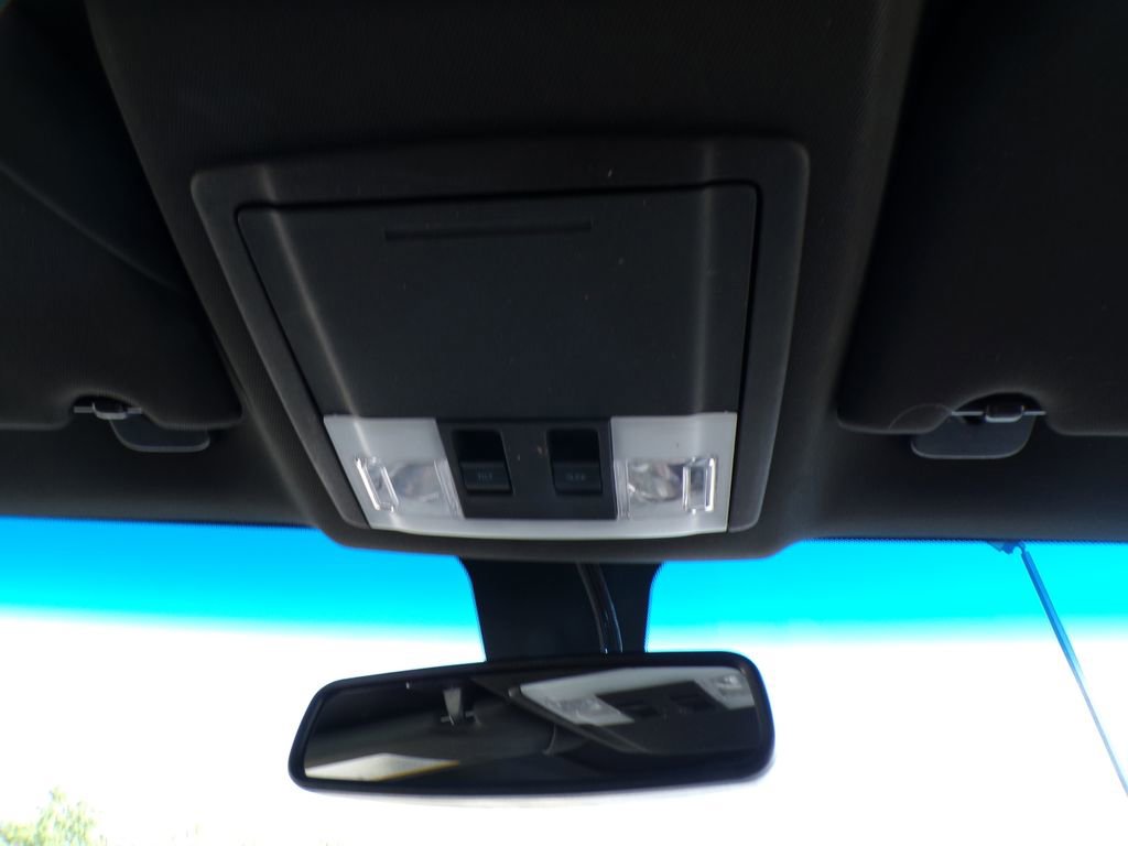 Used 2015 Ford Taurus SEL w/ Equipment Group 201A FWD image 30