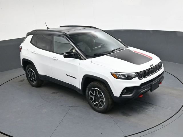 Used 2024 Jeep Compass Trailhawk image 25