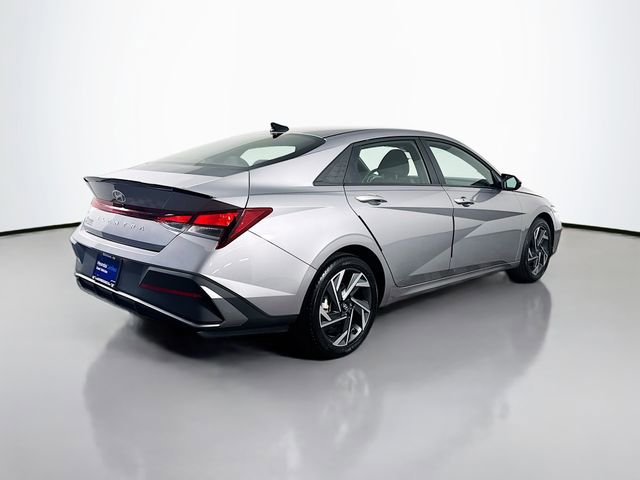 Certified 2025 Hyundai Elantra Sport FWD image 8