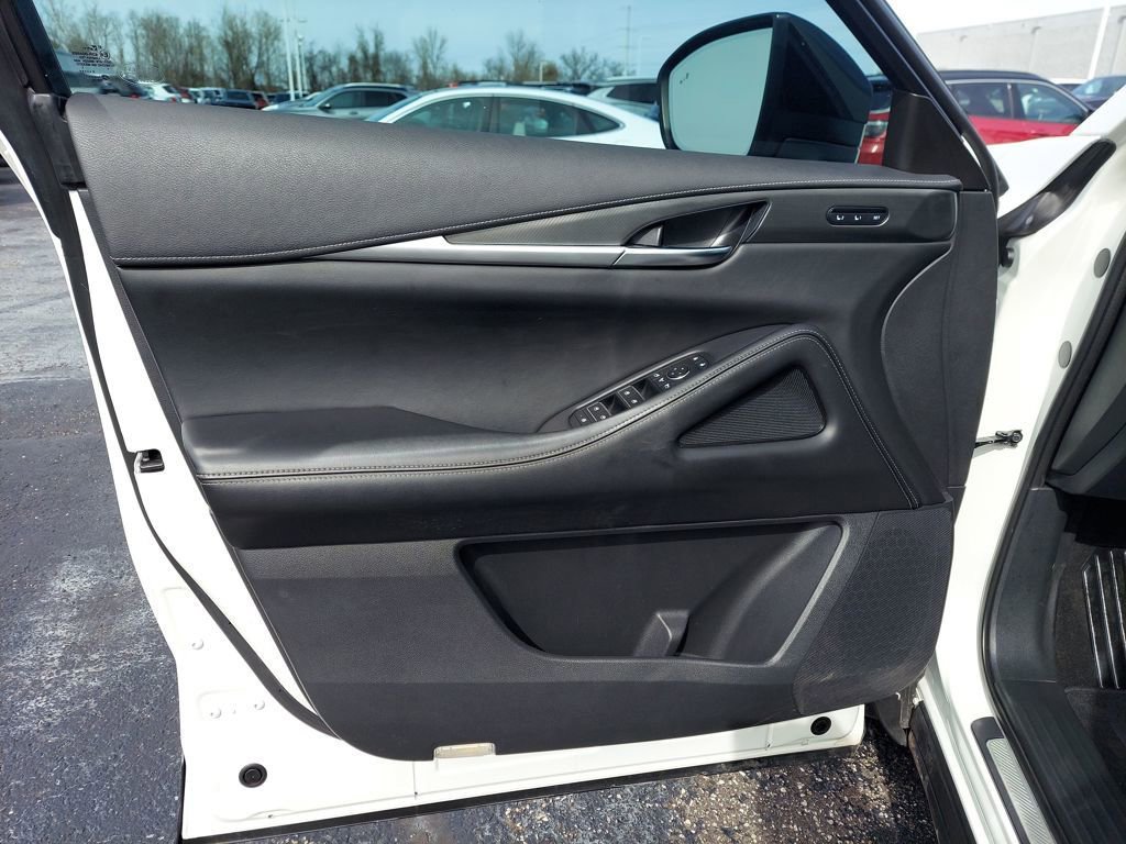 Used 2023 INFINITI QX60 Luxe w/ Cargo Package image 12