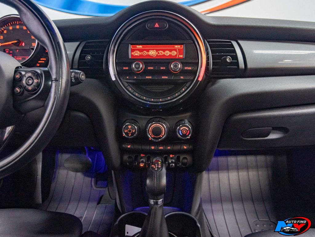 Used 2014 MINI Cooper 2-Door Hardtop image 11