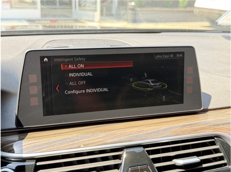 Used 2018 BMW 540i w/ Premium Package RWD image 47