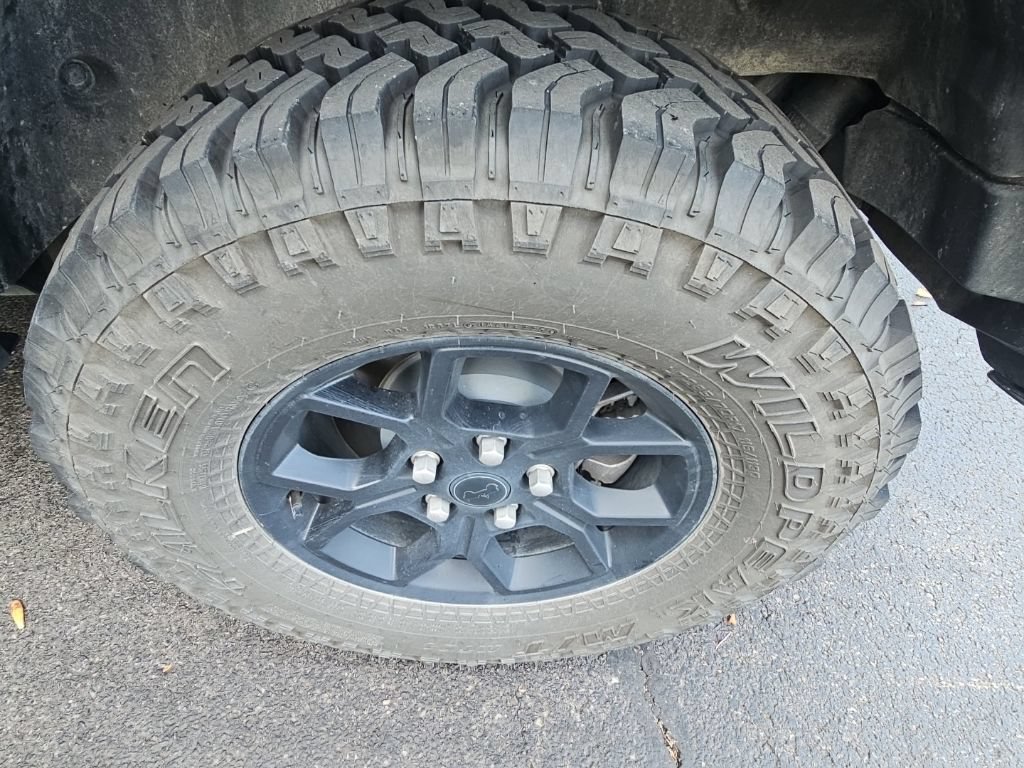 Used 2025 Jeep Wrangler Sport AWD/4WD image 6