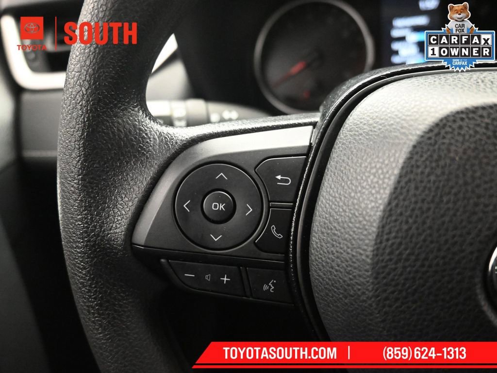 Used 2021 Toyota RAV4 XLE w/ Convenience Package image 19