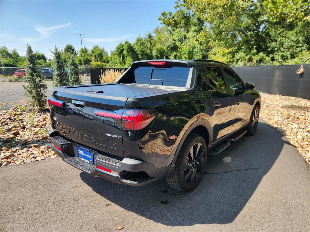 Used 2024 Hyundai Santa Cruz Night image 5