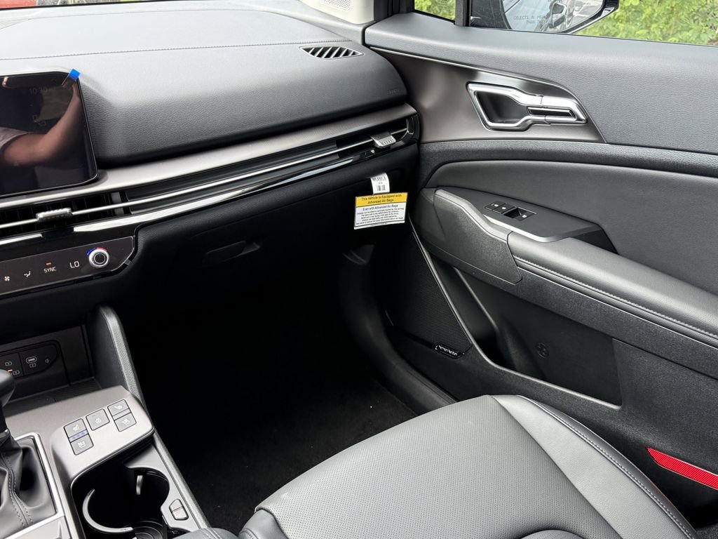 New 2026 Kia Sportage SX FWD image 18