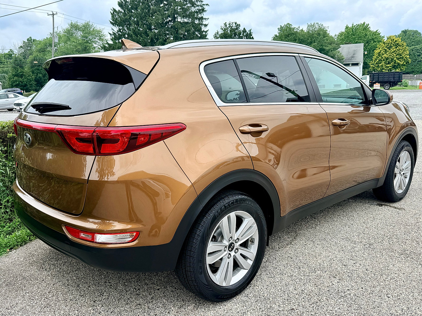 Used 2017 Kia Sportage LX w/ LX Popular Package AWD/4WD image 4