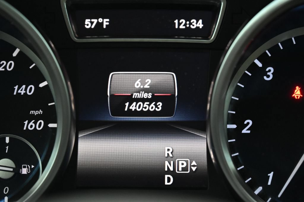 Used 2016 Mercedes-Benz GL 320 BlueTEC 4MATIC w/ Premium I Package image 26
