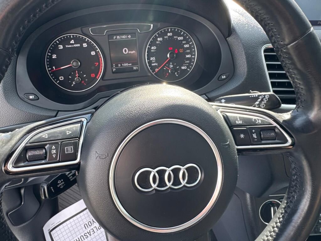 Used 2017 Audi Q3 2.0T Premium Plus w/ Premium Plus Package AWD/4WD image 23