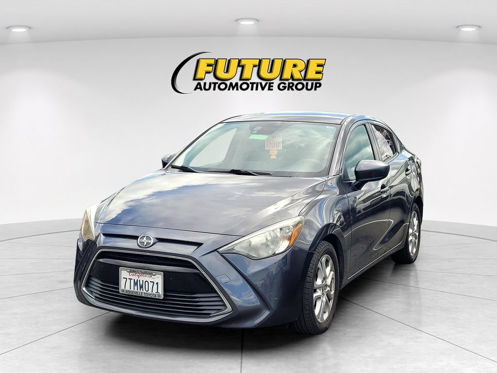 Used 2016 Scion iA FWD image 3