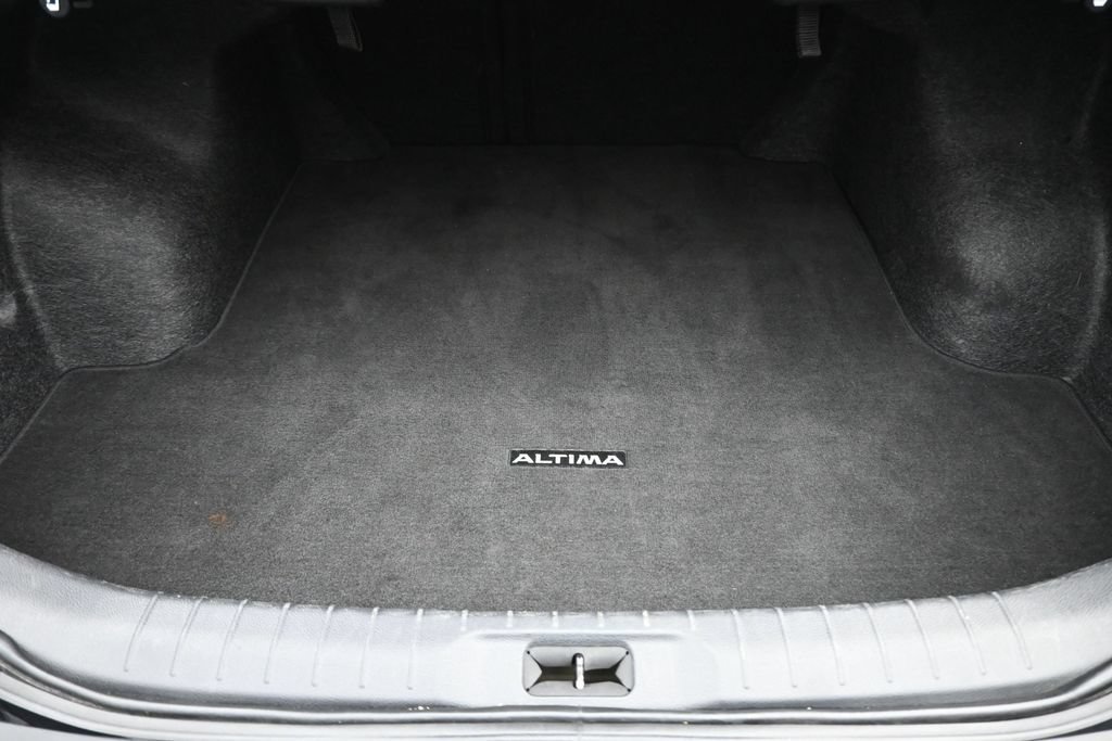 Used 2024 Nissan Altima 2.5 SV w/ SV Premium Package FWD image 14