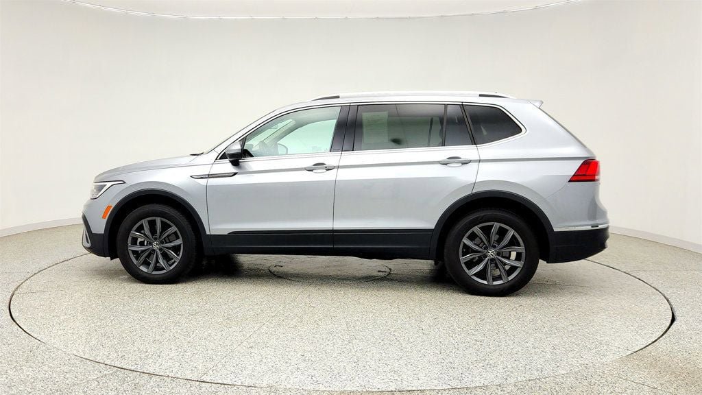 Used 2023 Volkswagen Tiguan SE FWD image 8