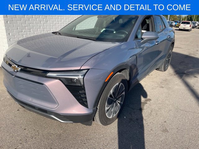 Used 2024 Chevrolet Blazer EV LT AWD/4WD image 2