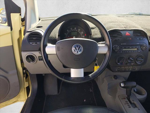 Used 2004 Volkswagen Beetle GLS FWD image 14